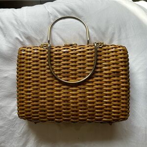 Vintage Wicker Purse 🧺🍎🍾
